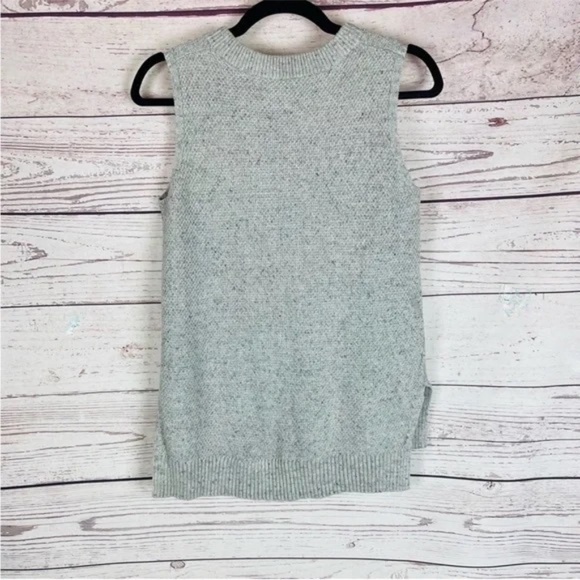 Ann Taylor LOFT Gray Knit Sleeveless Sweater - Picture 2 of 5